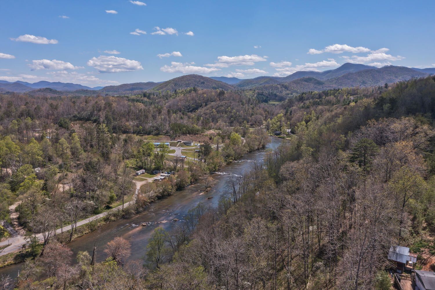Moonlight Spa and Retreat: 129 Moonlight Dr, Sylva, NC 28779